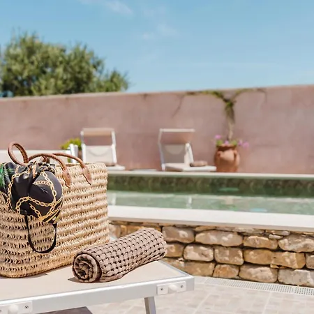 Le Giarre - Con Piscina Villa Marausa