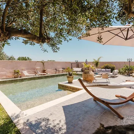 Le Giarre - Con Piscina * Marausa