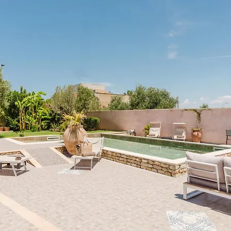 Le Giarre - Con Piscina Villa